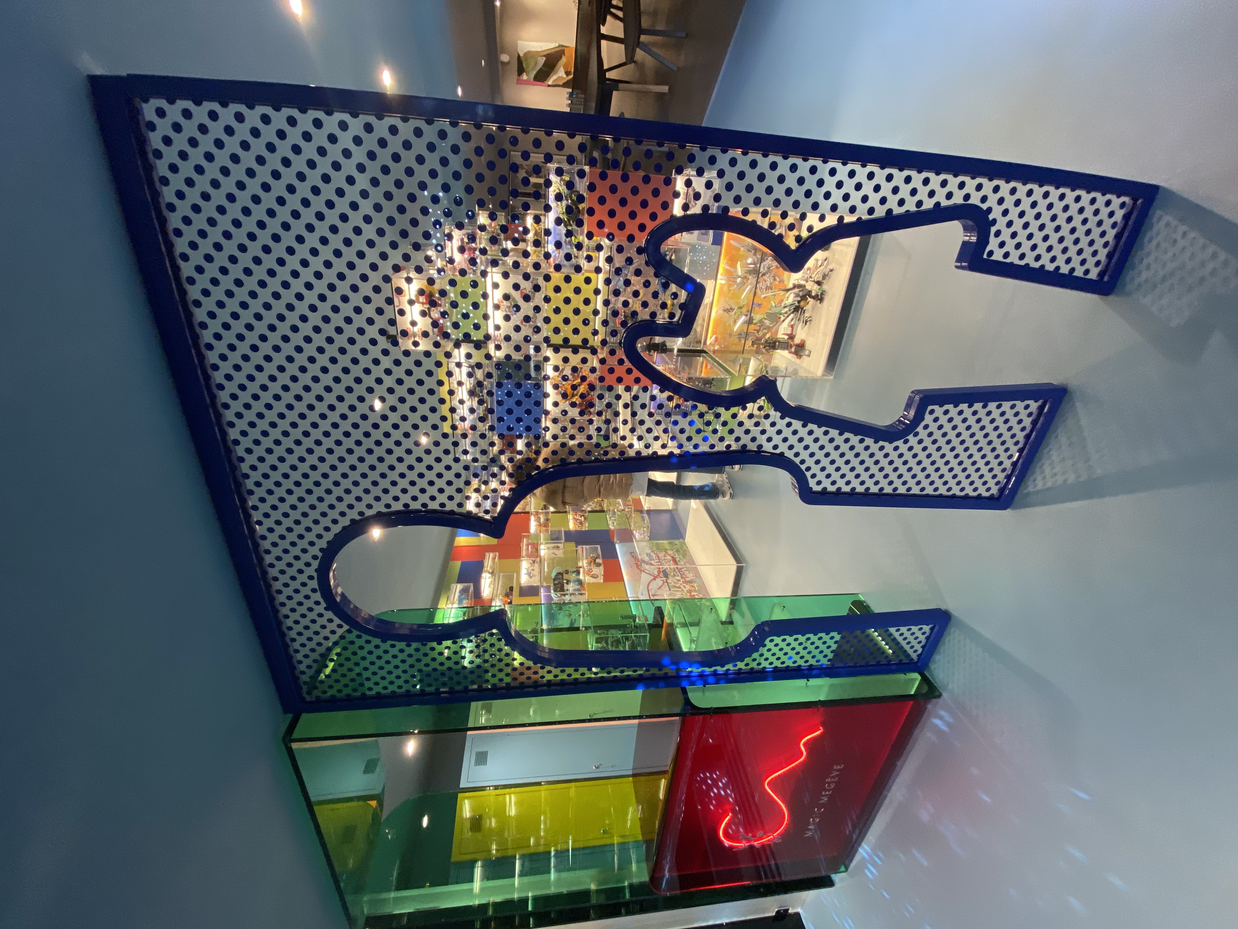 Window 03 — London, Art Deco style